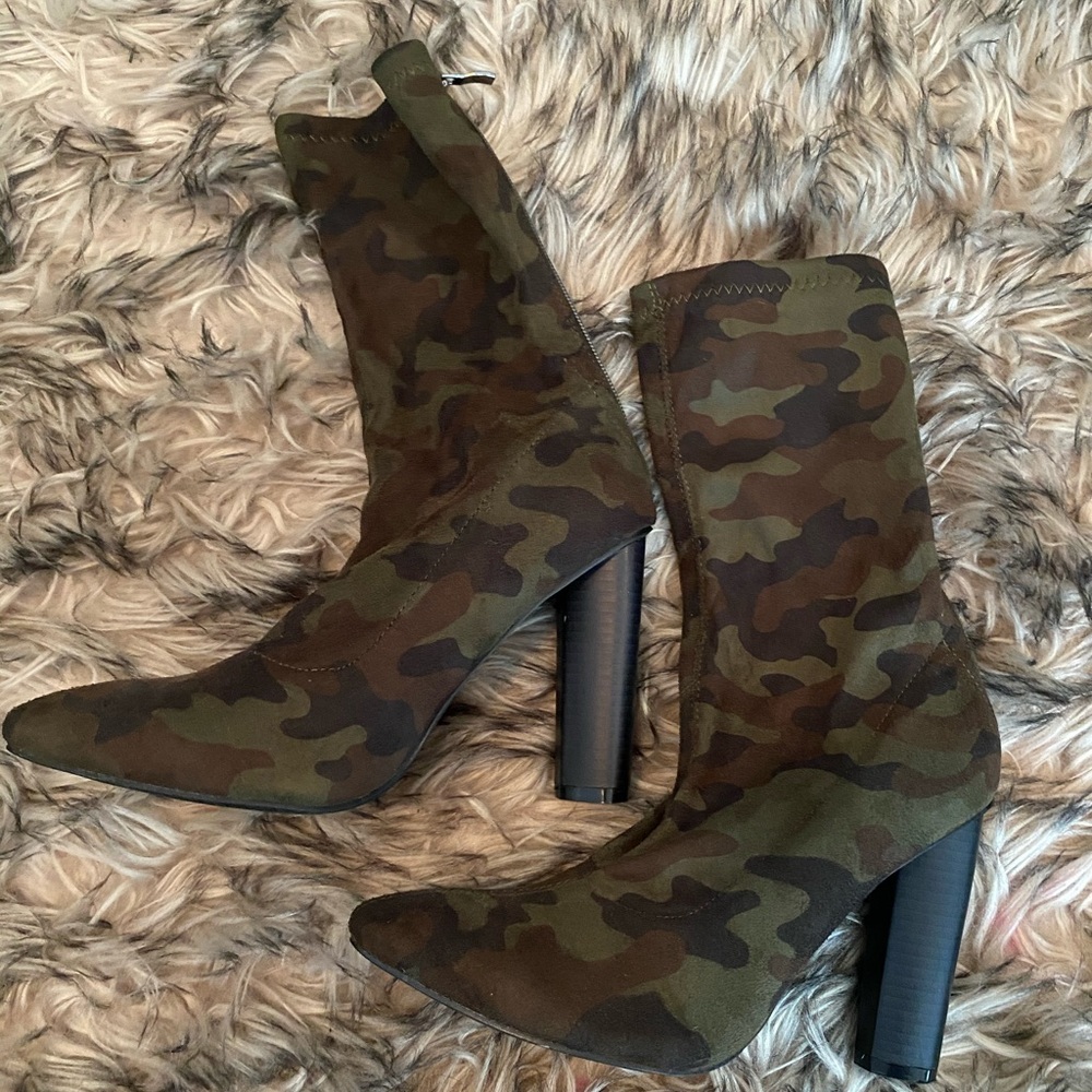 Charlotte Russe Army print booties